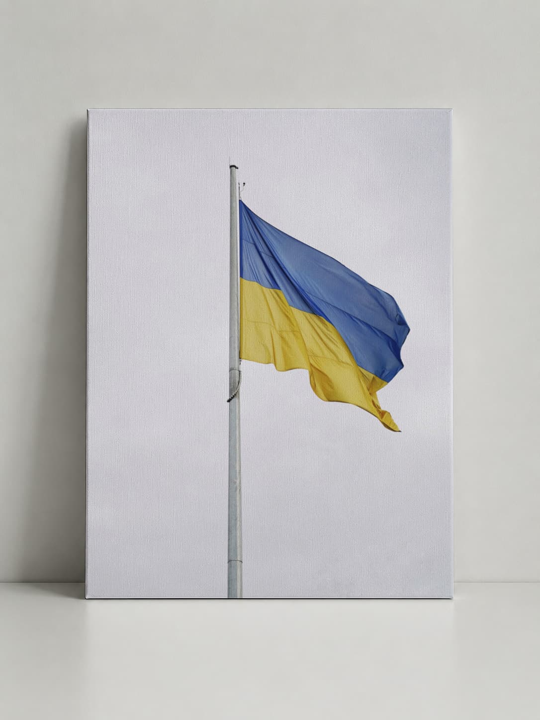 Прапор України на вітрі