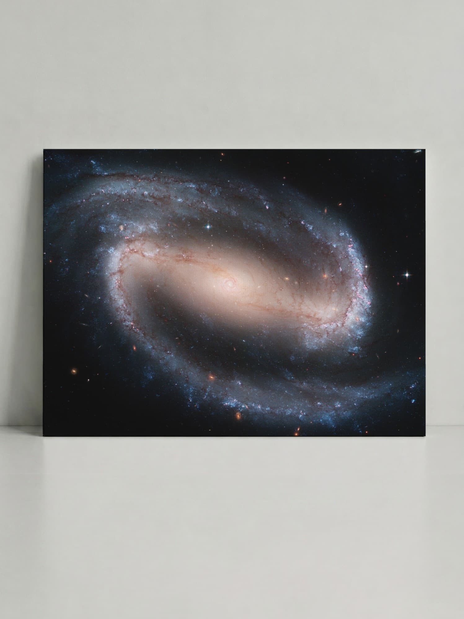 Спіральна галактика NGC 1300 — фото телескопа Хаббл - фото 1